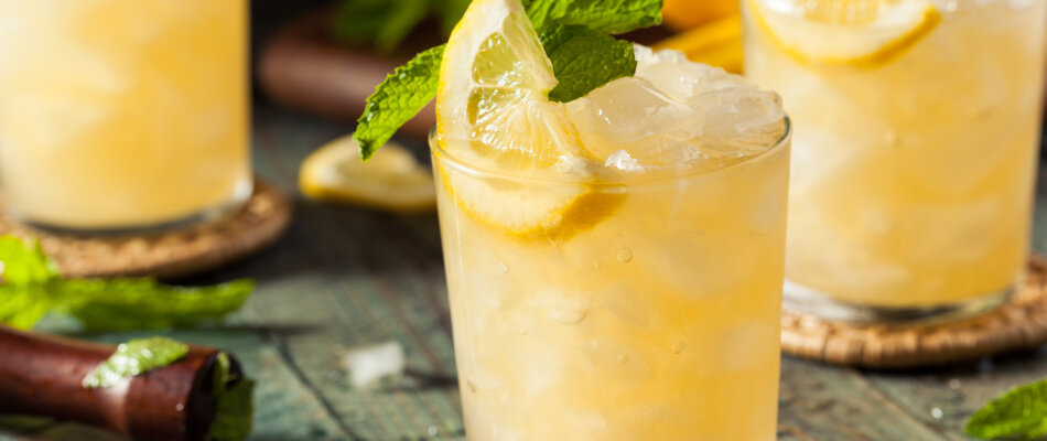 Whiskey Smash drink-recept