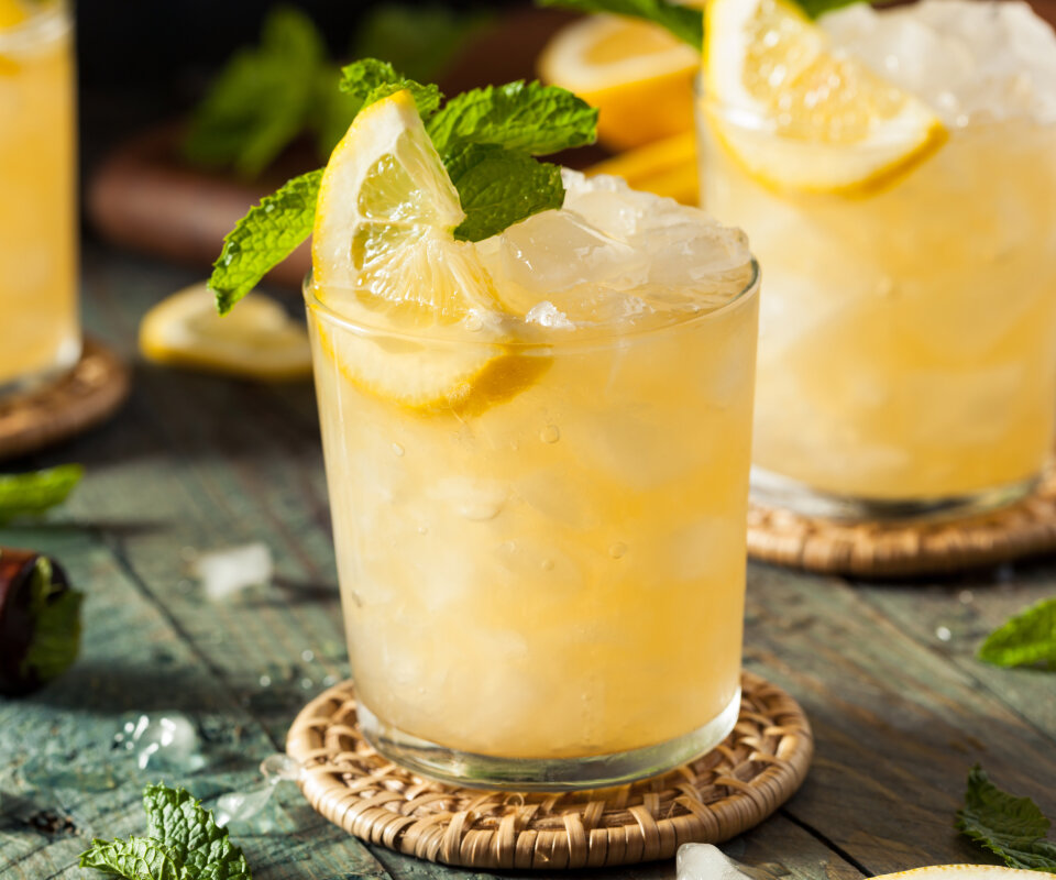 Whiskey Smash drink-recept