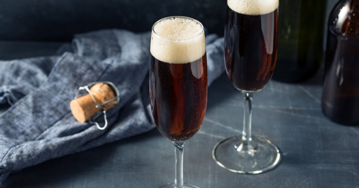 Black Velvet Drink med bubbel och Guinness Cocktailia.se