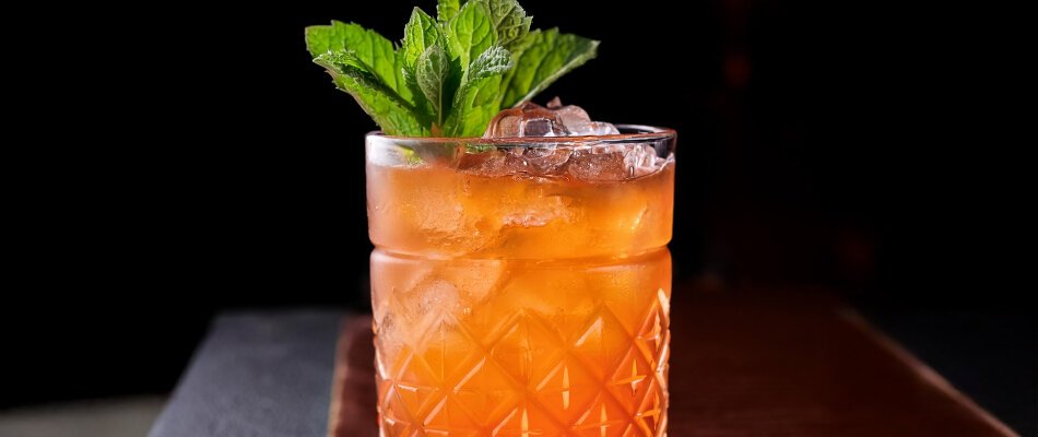 Bitter Mai Tai – En twist med Campari – Cocktailia.se