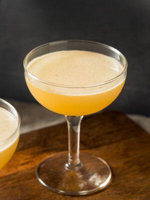 Pantheon – Syrlig drink med skotsk whisky