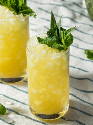 Chartreuse Swizzle drink-recept