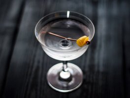 Flame of Love – Vodkacocktail med sherry – Cocktailia.se