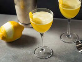 White Negroni Sour drink-recept