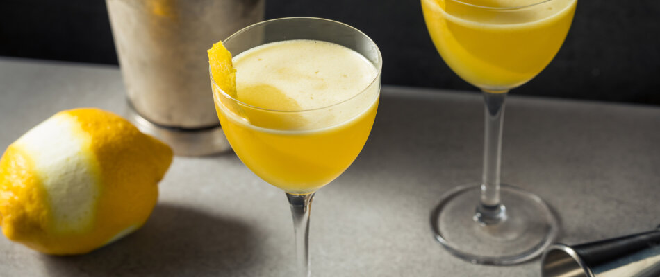 White Negroni Sour drink-recept