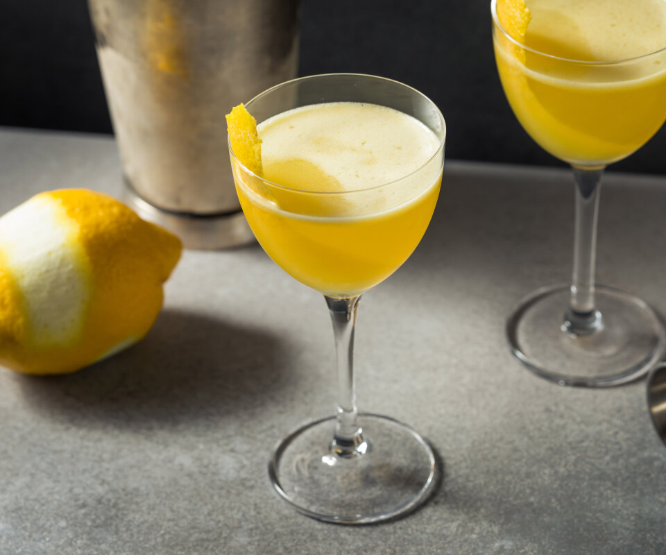 White Negroni Sour drink-recept